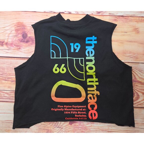 The North Face Womens Sleeveless Cropped Tshirt Large Rainbow Print - Picture 7 of 8